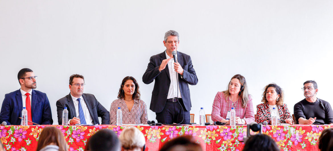 “Mais do que integração dos governos, a integração dos povos”: começa o Conselho Popular do BRICS